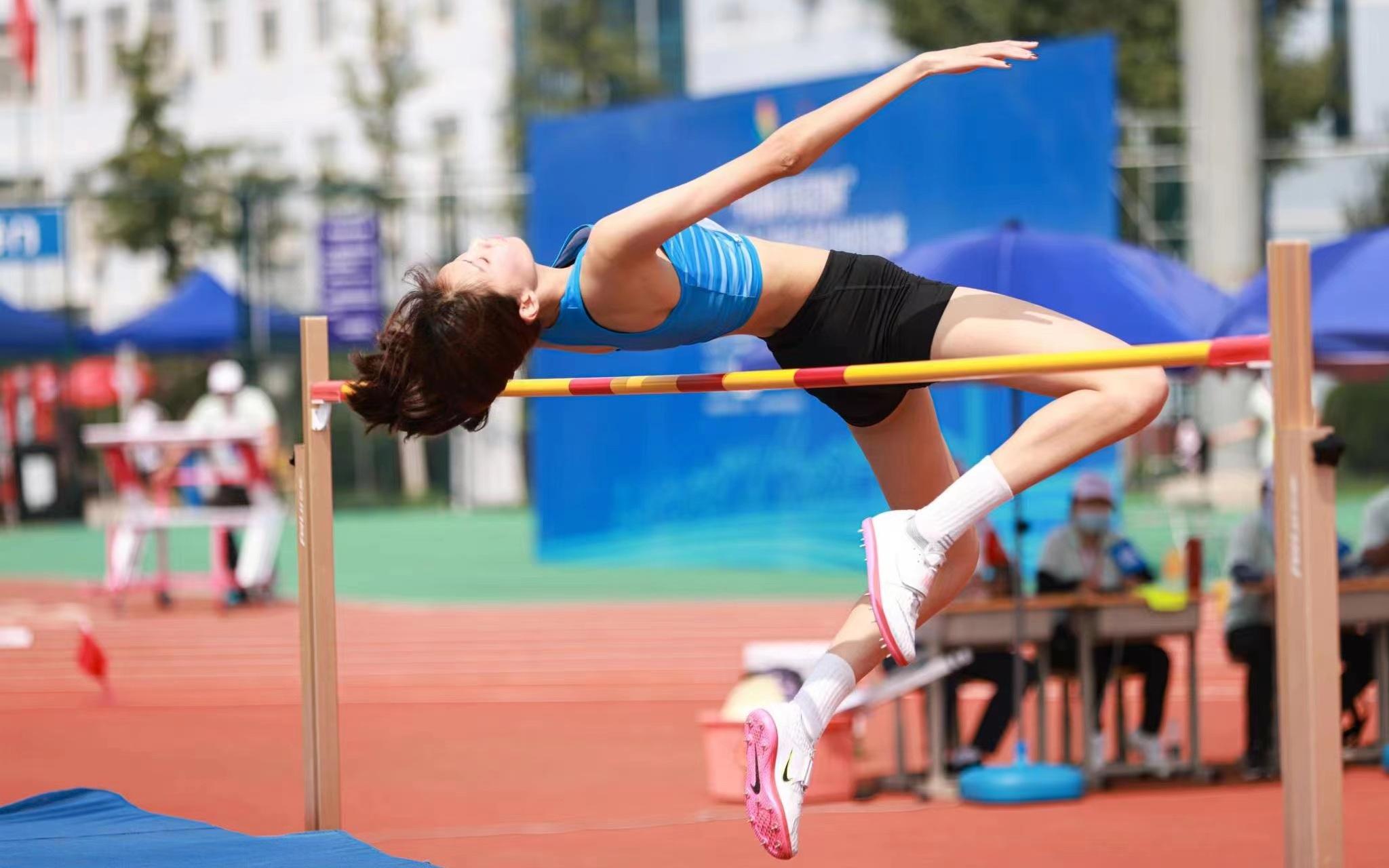 市运会田径项目决出98金,女子跳高谢雨卓逆袭夺冠|跳高|田径项目_新浪