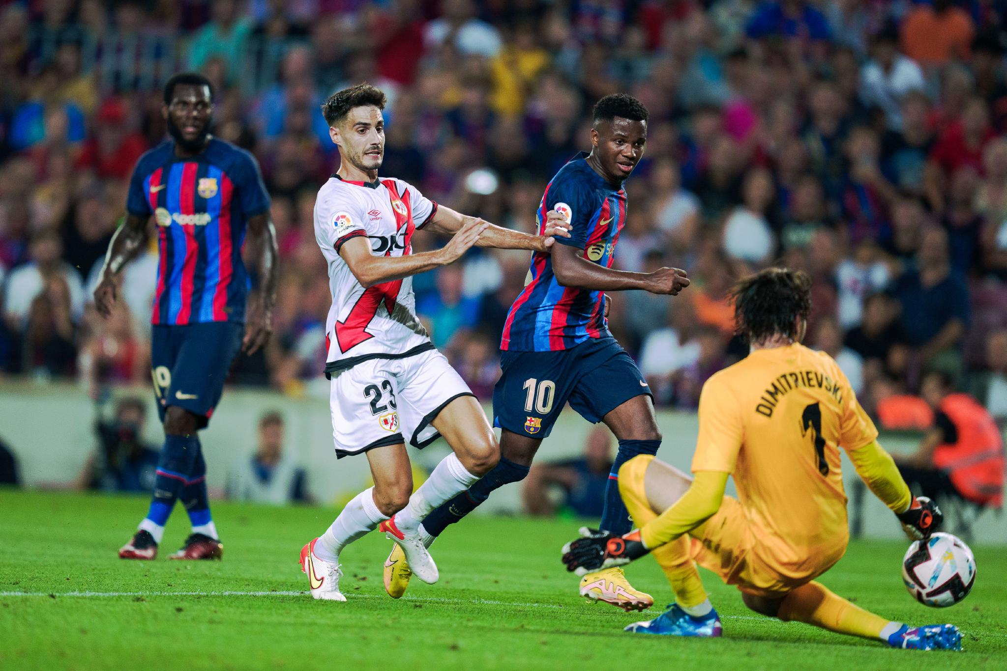 西甲巴萨首战00平巴列卡诺