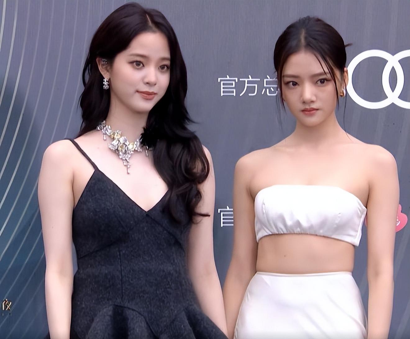 电影之夜红毯生图:刘亦菲高定裙发福,李冰冰状态佳,王一博帅气休闲区蓝鸢梦想 - Www.slyday.coM 电影之夜红毯生图:刘亦菲高定裙发福,李冰冰状态佳,王一博帅气休闲区蓝鸢梦想 - Www.slyday.coM