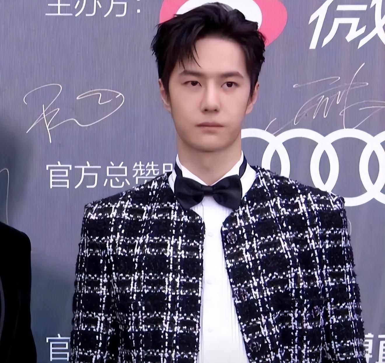 电影之夜红毯生图:刘亦菲高定裙发福,李冰冰状态佳,王一博帅气休闲区蓝鸢梦想 - Www.slyday.coM 电影之夜红毯生图:刘亦菲高定裙发福,李冰冰状态佳,王一博帅气休闲区蓝鸢梦想 - Www.slyday.coM