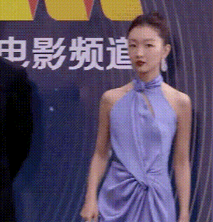 电影之夜红毯生图:刘亦菲高定裙发福,李冰冰状态佳,王一博帅气休闲区蓝鸢梦想 - Www.slyday.coM 电影之夜红毯生图:刘亦菲高定裙发福,李冰冰状态佳,王一博帅气休闲区蓝鸢梦想 - Www.slyday.coM