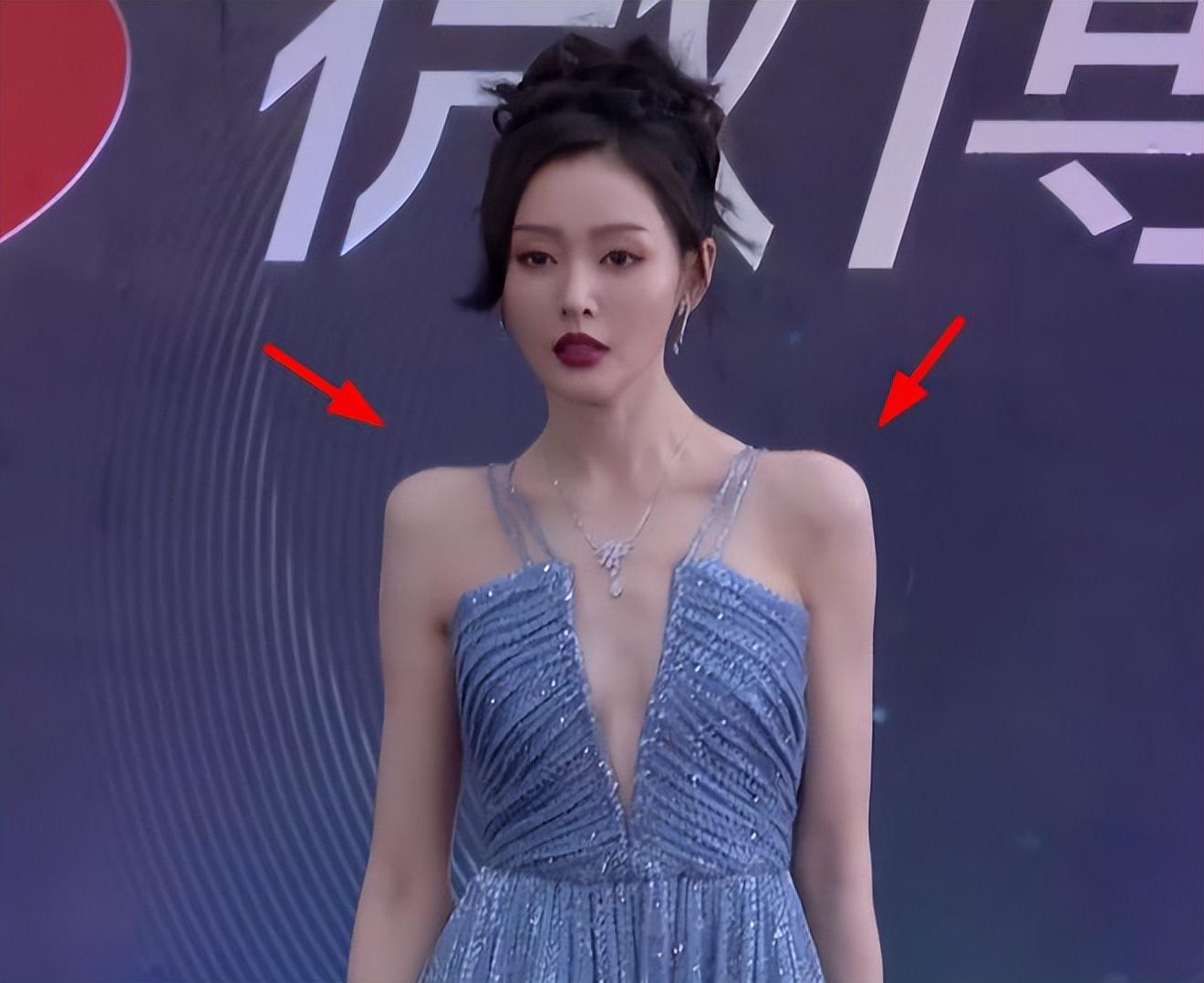 电影之夜红毯生图:刘亦菲高定裙发福,李冰冰状态佳,王一博帅气休闲区蓝鸢梦想 - Www.slyday.coM 电影之夜红毯生图:刘亦菲高定裙发福,李冰冰状态佳,王一博帅气休闲区蓝鸢梦想 - Www.slyday.coM