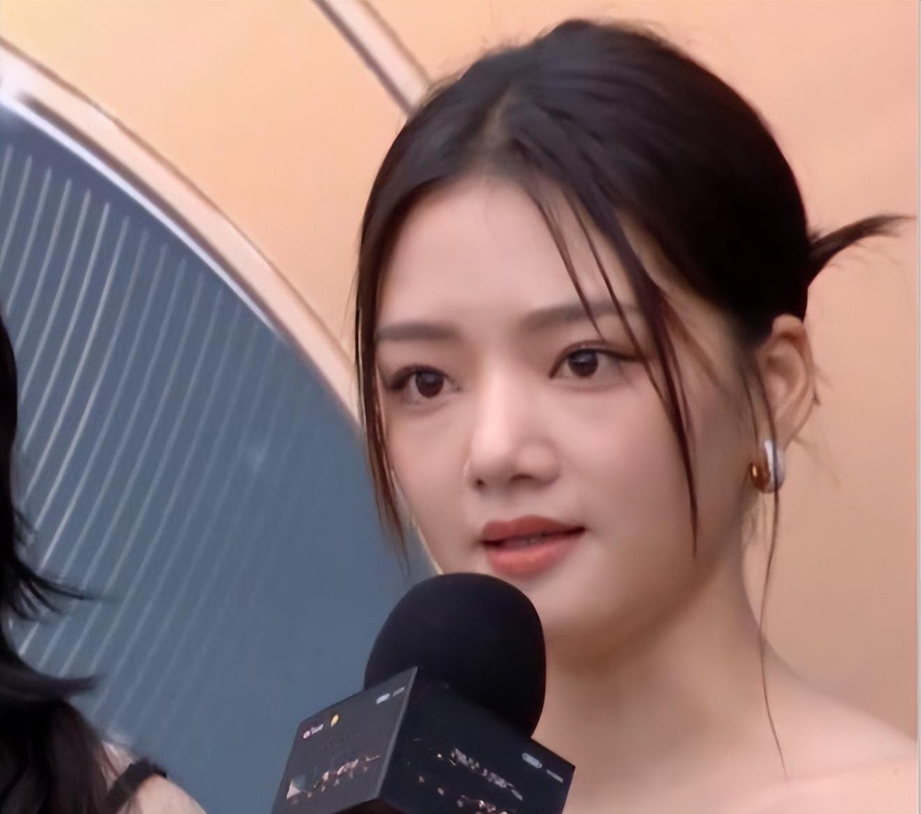 电影之夜红毯生图:刘亦菲高定裙发福,李冰冰状态佳,王一博帅气休闲区蓝鸢梦想 - Www.slyday.coM 电影之夜红毯生图:刘亦菲高定裙发福,李冰冰状态佳,王一博帅气休闲区蓝鸢梦想 - Www.slyday.coM