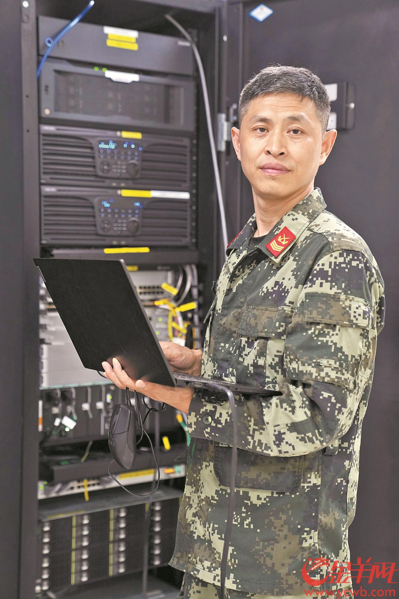 武警第二机动总队某支队通信技师凌建合:扎根军营24载 "业务小白"蜕变