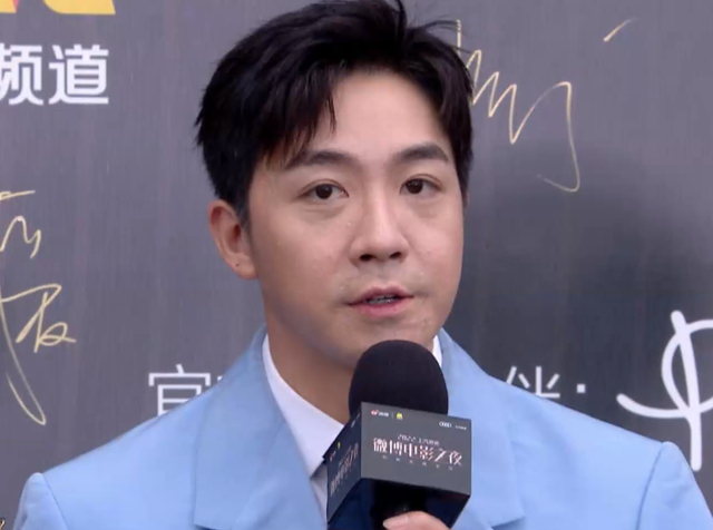 电影之夜红毯生图：刘亦菲高定裙显胖，李冰冰状态佳，王一博帅气休闲区蓝鸢梦想 - Www.slyday.coM