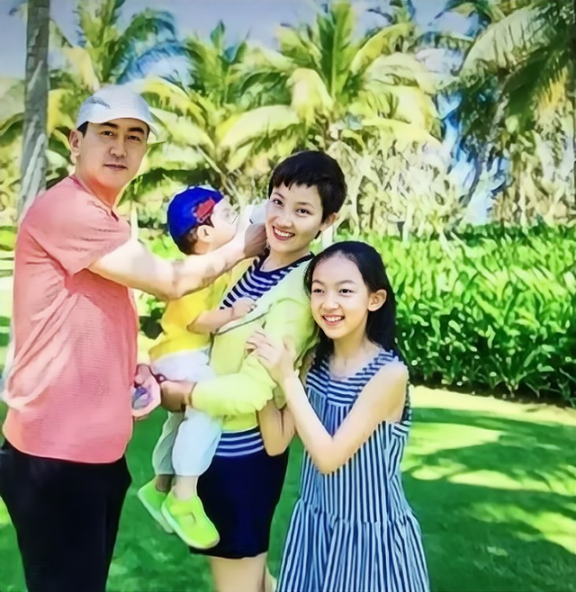 鲁健和郑天亮:丈夫上白班,妻子上夜班,同一屋檐下分居也幸福__财经