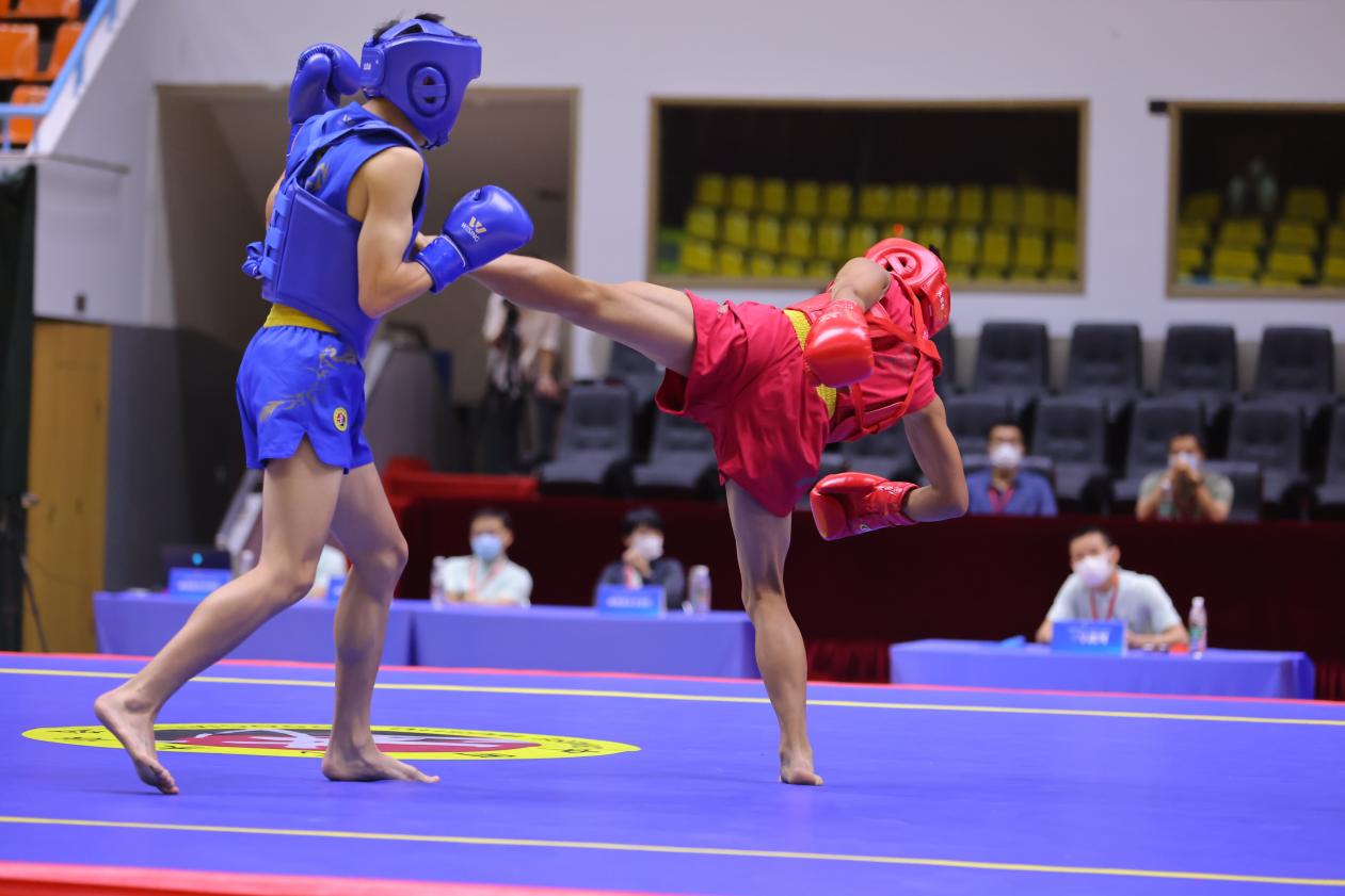 北京市第十六届运动会武术散打比赛青少年竞技组激情开赛