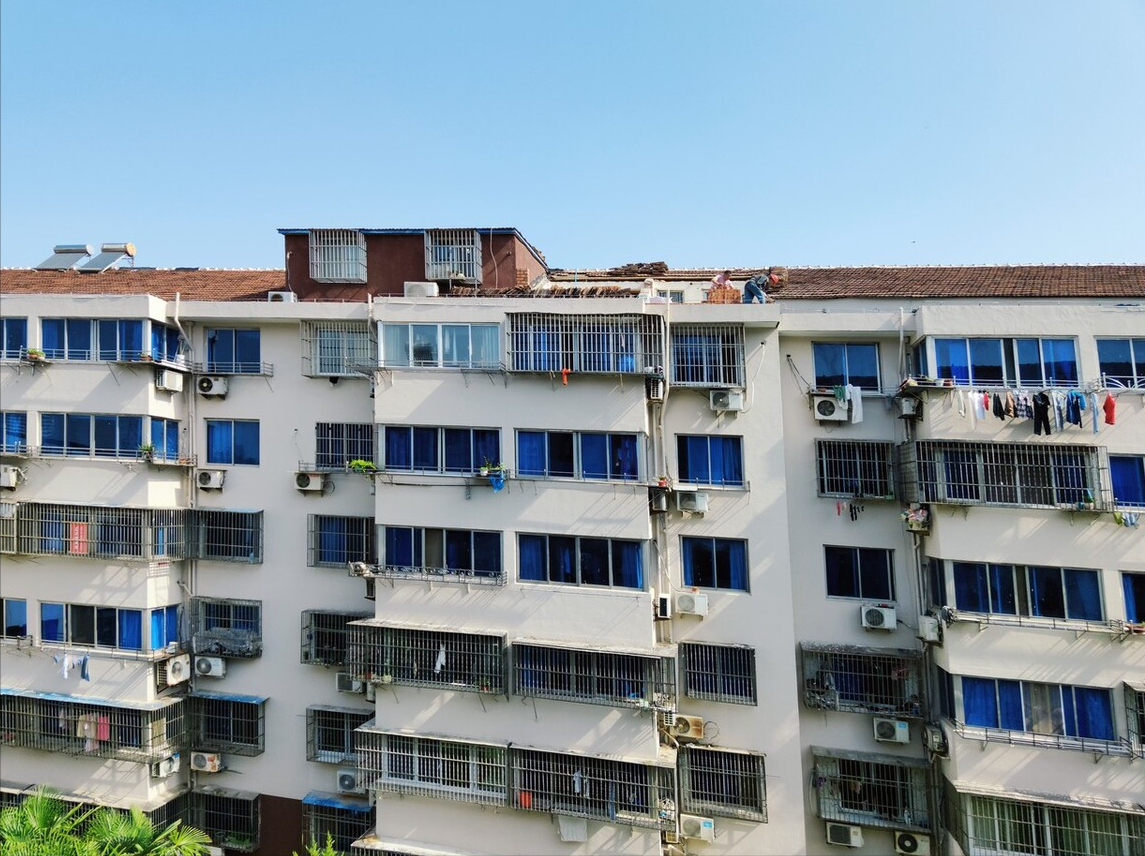 未来5-10年内,电梯房和楼梯房,哪一个会更加值钱一些?|电梯|高层|住户_新浪新闻
