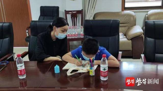 如何防溺水、如何防火灾？“快乐过暑假 安全不放假”将安全送到留守孩子面前休闲区蓝鸢梦想 - Www.slyday.coM