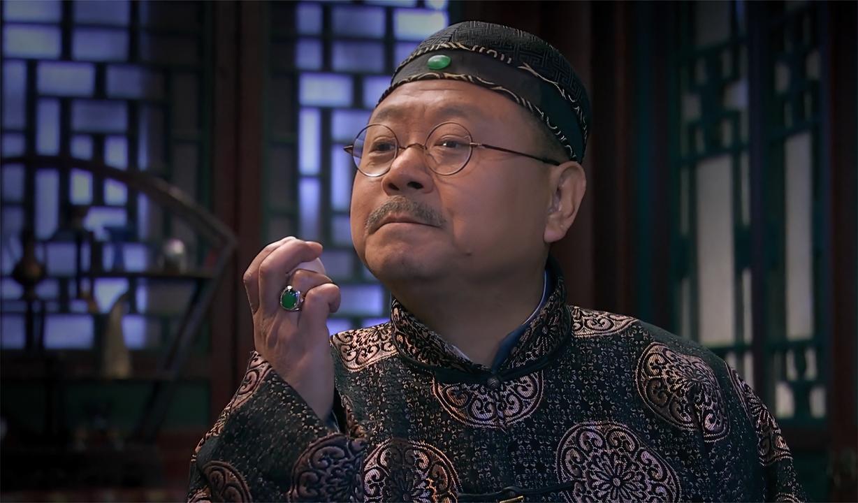 影视5大生吃鸡蛋,范伟生吃鸡蛋看呆老婆,大叔带壳生吃鸡蛋!_新浪新闻