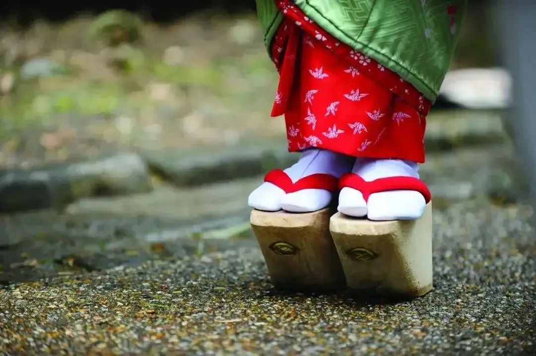 日本人为什么要穿木屐?__财经头条