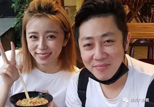 王瞳还原丈夫艾成身亡经过，事发前精神混乱，仅一分钟就失控坠楼休闲区蓝鸢梦想 - Www.slyday.coM