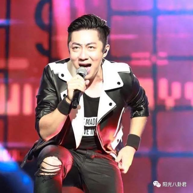 王瞳还原丈夫艾成身亡经过，事发前精神混乱，仅一分钟就失控坠楼休闲区蓝鸢梦想 - Www.slyday.coM