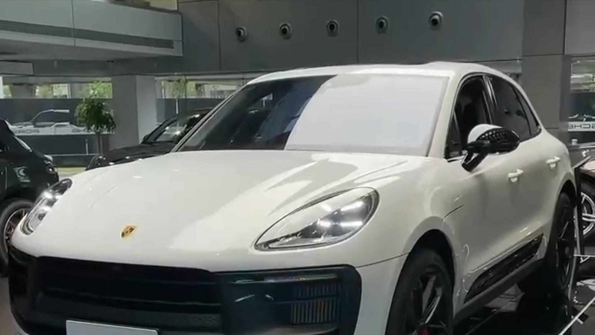 为讨女友欢心 临沂一小伙租“豪车”出售实施诈骗休闲区蓝鸢梦想 - Www.slyday.coM