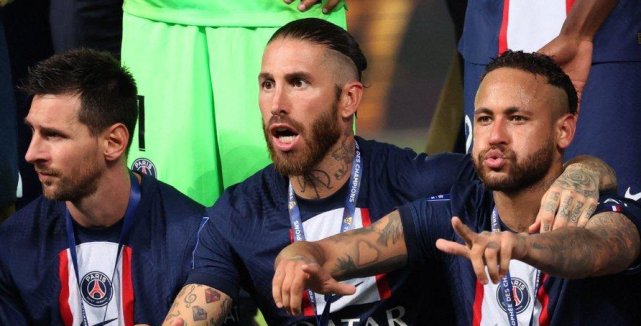 大反转！曝姆总被孤立，2.2亿巨星更得民心，球迷：后悔没去皇马休闲区蓝鸢梦想 - Www.slyday.coM