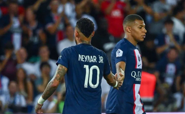 大反转！曝姆总被孤立，2.2亿巨星更得民心，球迷：后悔没去皇马休闲区蓝鸢梦想 - Www.slyday.coM