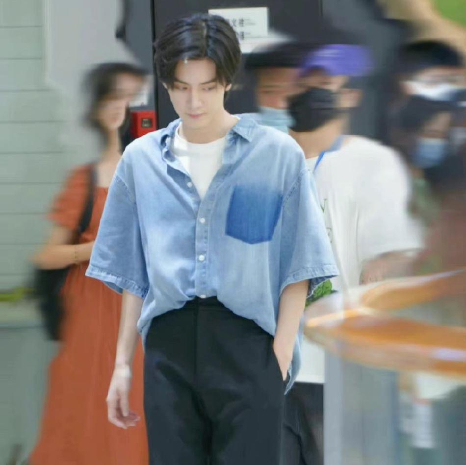 《偷偷藏不住》流出,赵露思陈哲远露面,网友热议休闲区蓝鸢梦想 - Www.slyday.coM 《偷偷藏不住》流出,赵露思陈哲远露面,网友热议休闲区蓝鸢梦想 - Www.slyday.coM