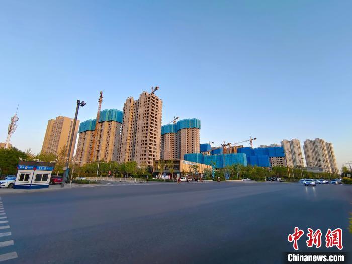 资料图：某在建商品房项目。高瑞峰 摄