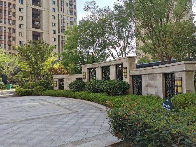 湖岛街道绿地·欢乐滨海城小区荣获青岛市"园林式居住区"称号|绿地