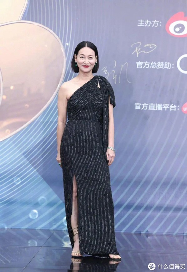 她才是真正的 顶级名媛 ！红毯生图艳压所有女明星休闲区蓝鸢梦想 - Www.slyday.coM