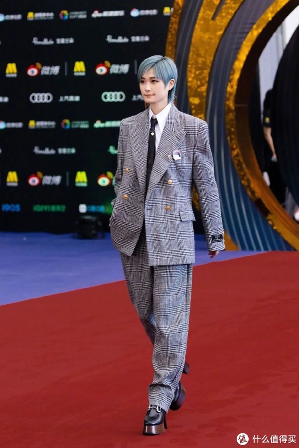 她才是真正的 顶级名媛 ！红毯生图艳压所有女明星休闲区蓝鸢梦想 - Www.slyday.coM