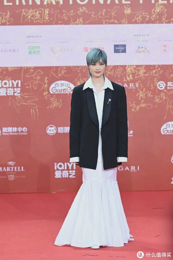 她才是真正的 顶级名媛 ！红毯生图艳压所有女明星休闲区蓝鸢梦想 - Www.slyday.coM