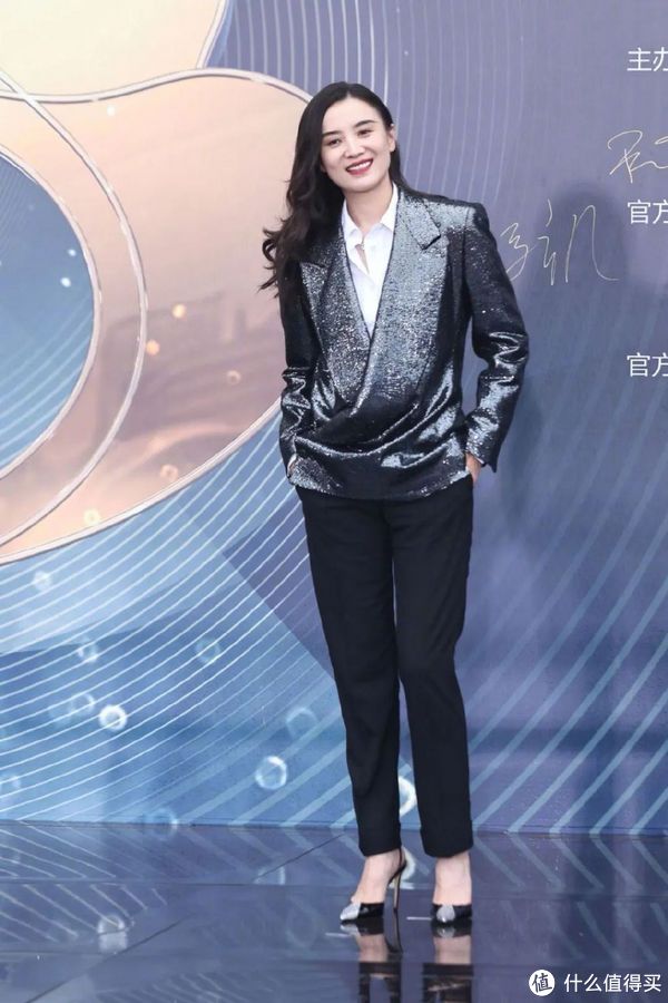 她才是真正的 顶级名媛 ！红毯生图艳压所有女明星休闲区蓝鸢梦想 - Www.slyday.coM