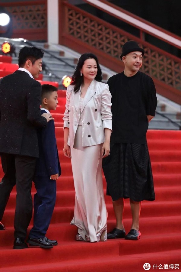 她才是真正的 顶级名媛 ！红毯生图艳压所有女明星休闲区蓝鸢梦想 - Www.slyday.coM