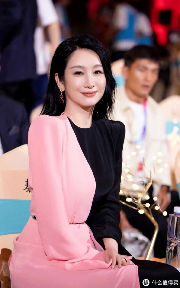 她才是真正的 顶级名媛 ！红毯生图艳压所有女明星休闲区蓝鸢梦想 - Www.slyday.coM