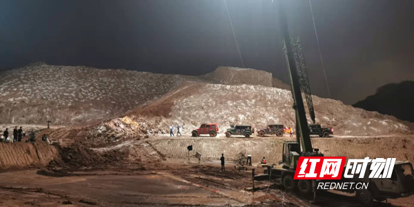 央视黄金档演绎重工豪情与担当 中联重科协拍《麓山之歌》8月19日晚开播休闲区蓝鸢梦想 - Www.slyday.coM