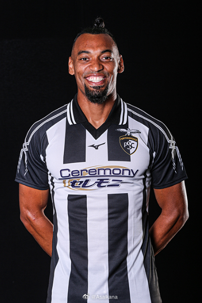 葡超波尔蒂芒人的32岁巴西前锋法布里西奥,加盟中甲广西平果哈嘹