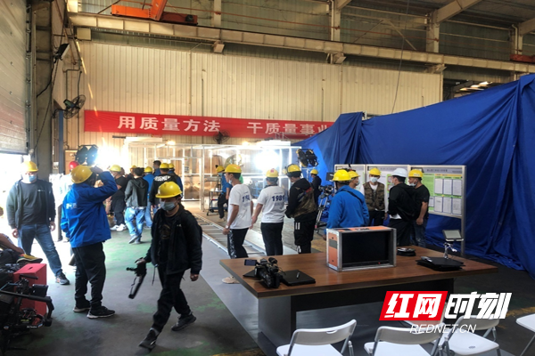 央视黄金档演绎重工豪情与担当 中联重科协拍《麓山之歌》8月19日晚开播休闲区蓝鸢梦想 - Www.slyday.coM