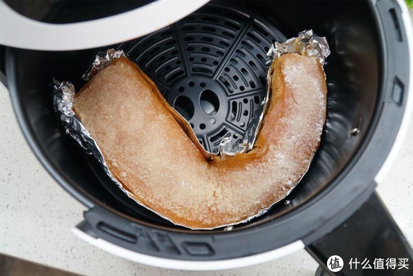 原来在家做“脆皮五花肉”这么简单，一煮一烤，焦香酥脆，真解馋休闲区蓝鸢梦想 - Www.slyday.coM