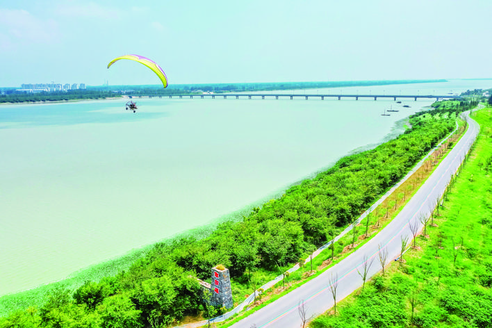 百里画廊风光美|大运河|滑翔伞_新浪新闻