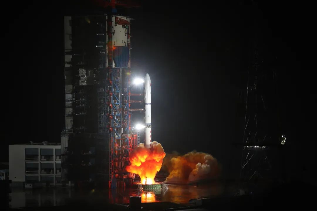 图片由中国西昌卫星发射中心 车元元 摄