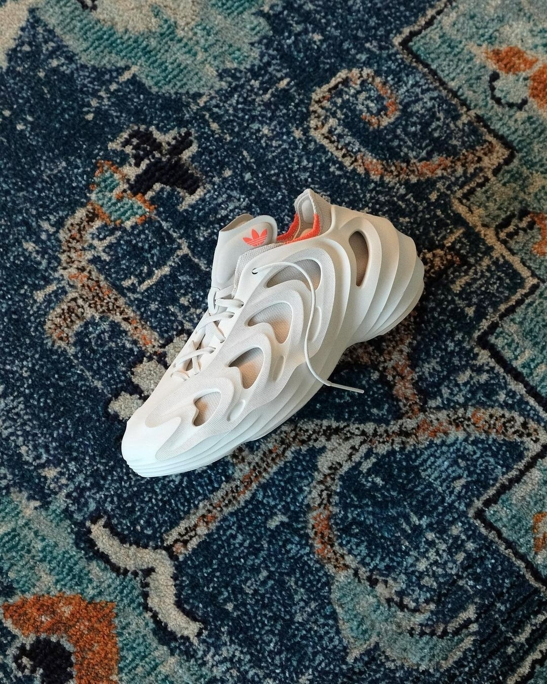 完整细节曝光！三叶草新洞洞鞋要发售了！休闲区蓝鸢梦想 - Www.slyday.coM