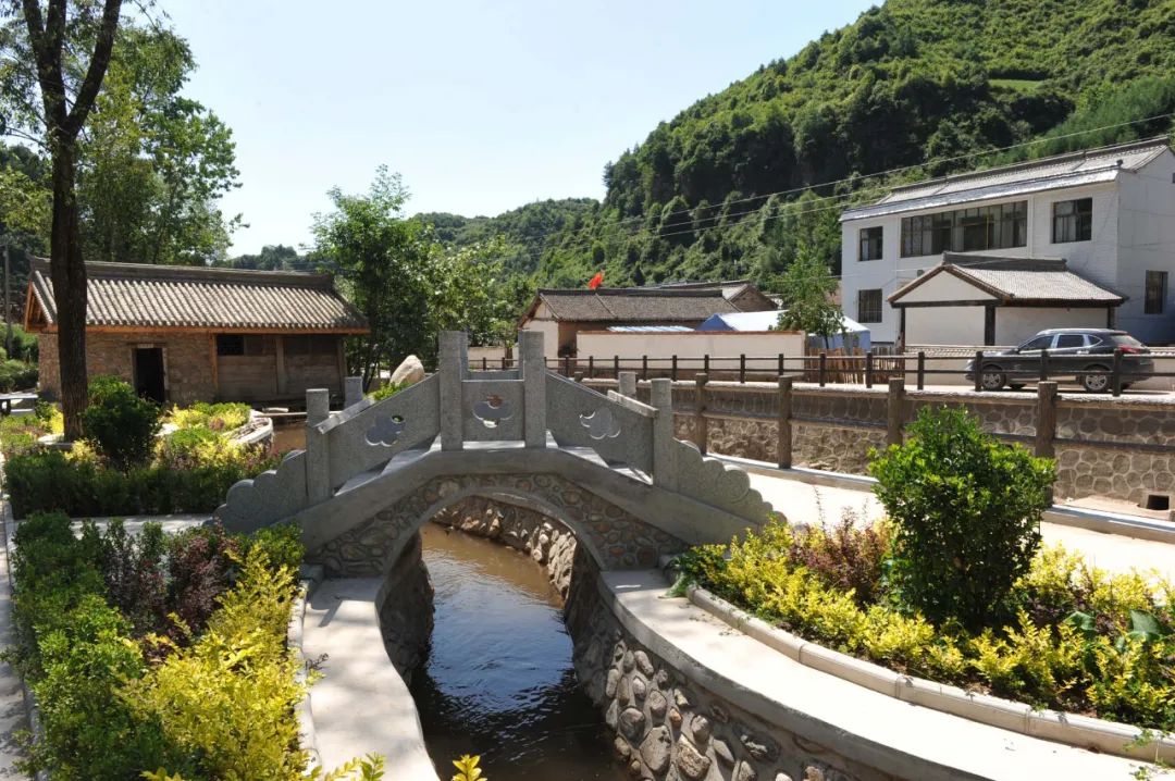 陇南市礼县小陇山下青林正美