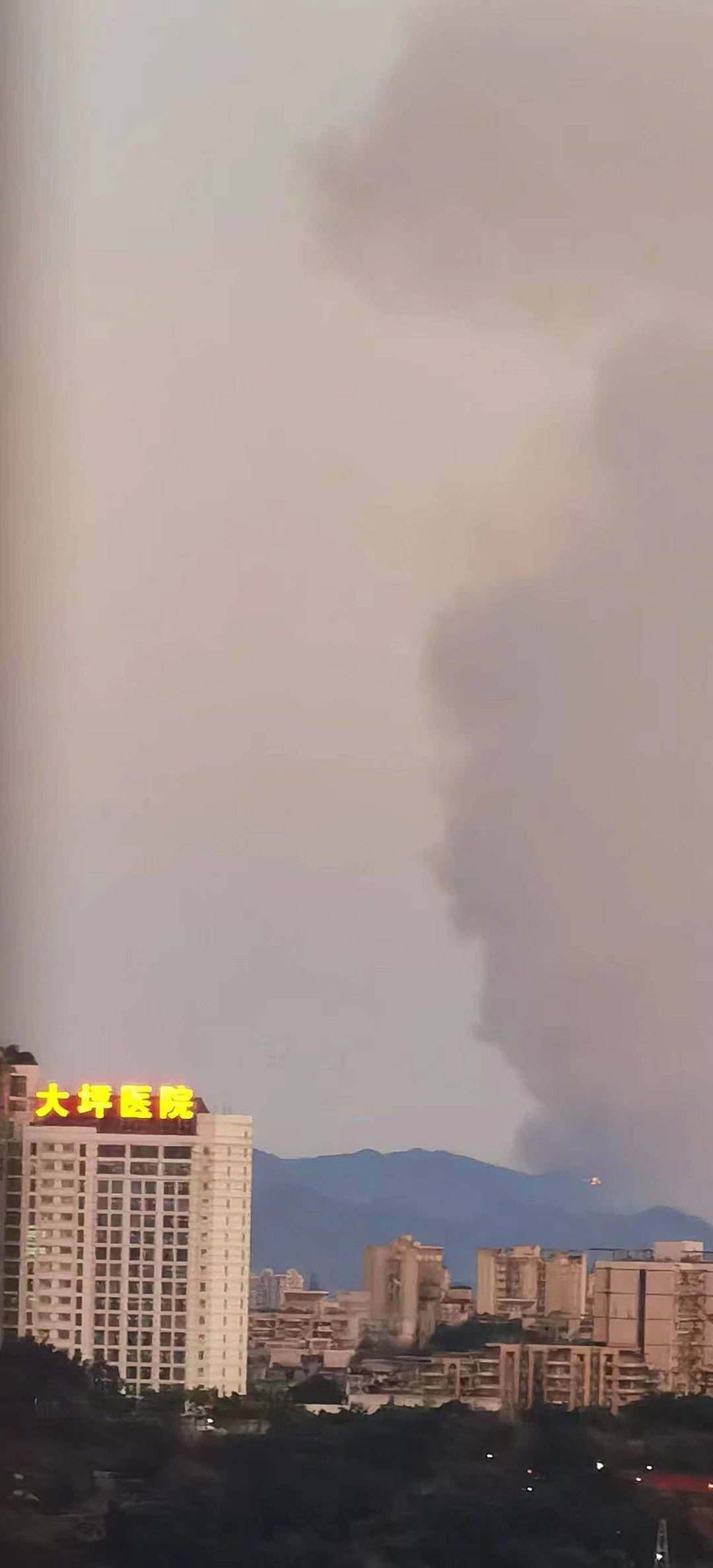 重庆巴南界石突发山火 巴南多个社区紧急发布救灾志愿者招募通知休闲区蓝鸢梦想 - Www.slyday.coM