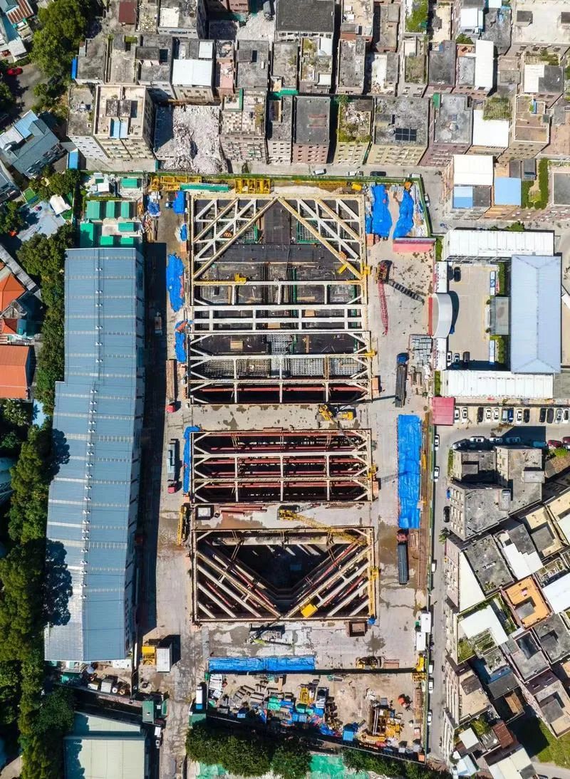 海珠湾隧道施工现场海珠湾隧道项目建成后,中心城区至广州南站车程有