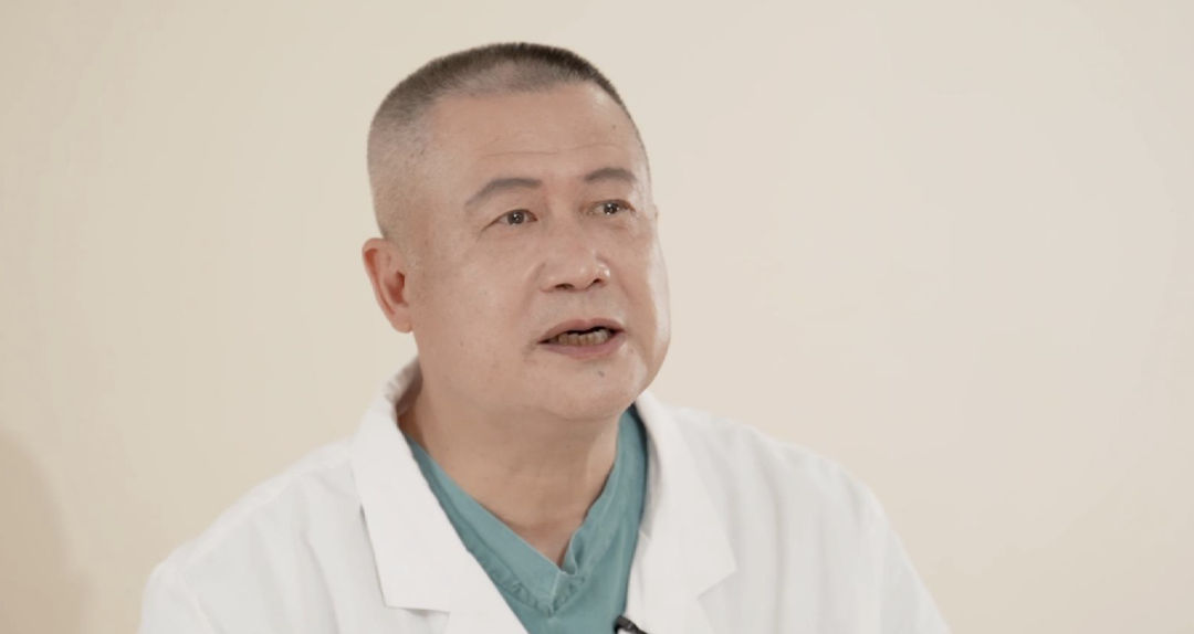 一家三代从医 郑亿庆 医生是普通人 不想被神圣化 医生 新浪财经 新浪网