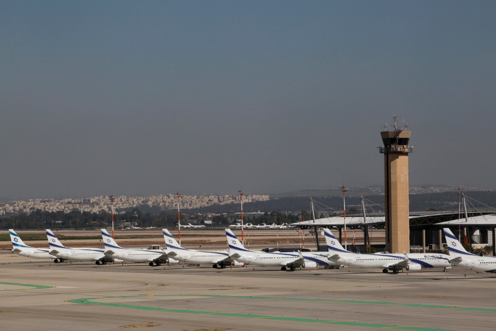 以色列向巴勒斯坦人开放机场?巴官员警告同胞"别中圈套"__财经头条