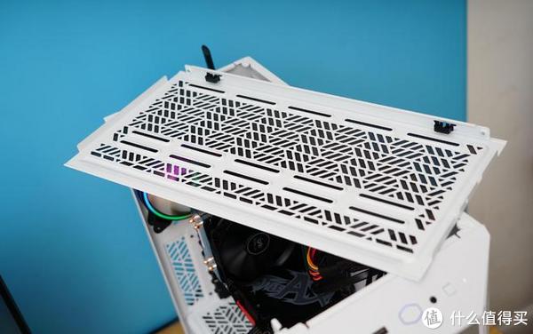 好机箱也能提升使用体验：酷冷至尊MB520MESH中塔机箱分享休闲区蓝鸢梦想 - Www.slyday.coM