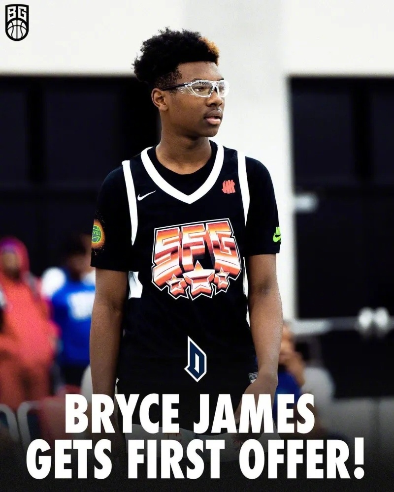 布莱斯很荣幸从杜肯大学收到我的首份d1联盟邀约