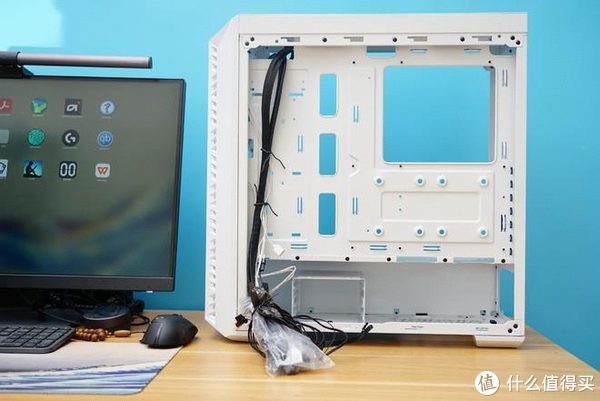 好机箱也能提升使用体验：酷冷至尊MB520MESH中塔机箱分享休闲区蓝鸢梦想 - Www.slyday.coM