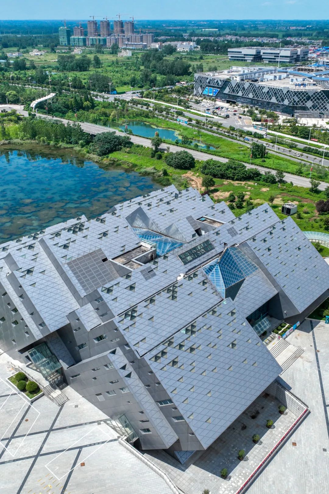 东海水晶博物馆.摄影/李琼