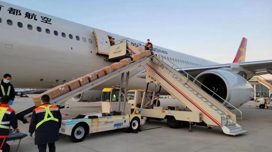 22 国际航空货运业挨过打也吃过肉 有货运公司年利润13亿美元 新冠肺炎 新浪新闻