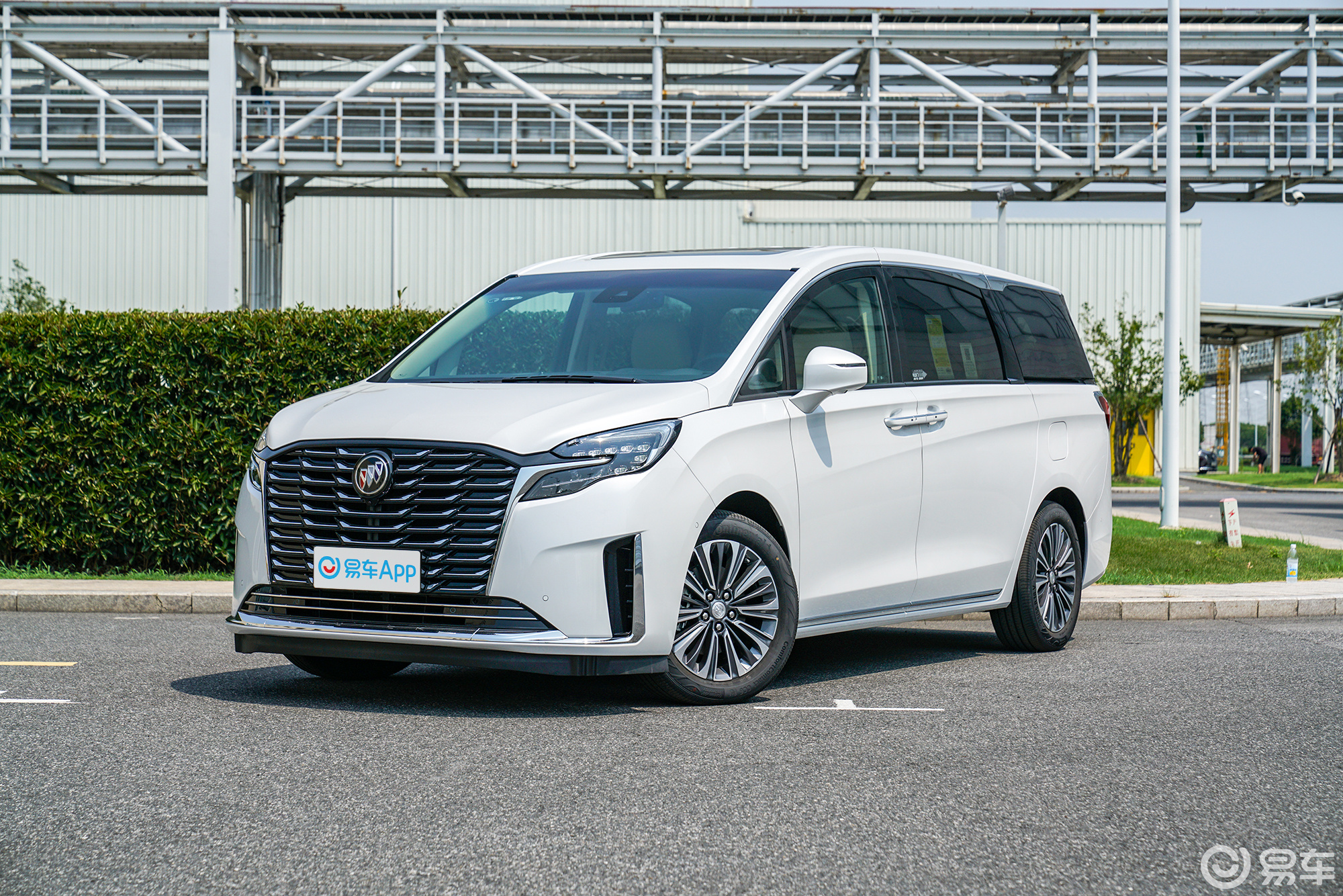 旧貌换新颜 实拍别克新gl8 艾维亚/es陆尊-新浪汽车