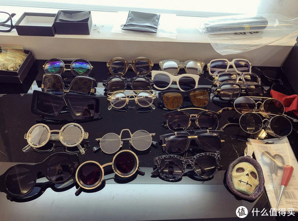 年过四十的“差不多先生”热狗，如今的穿搭还是那么街头吗？休闲区蓝鸢梦想 - Www.slyday.coM