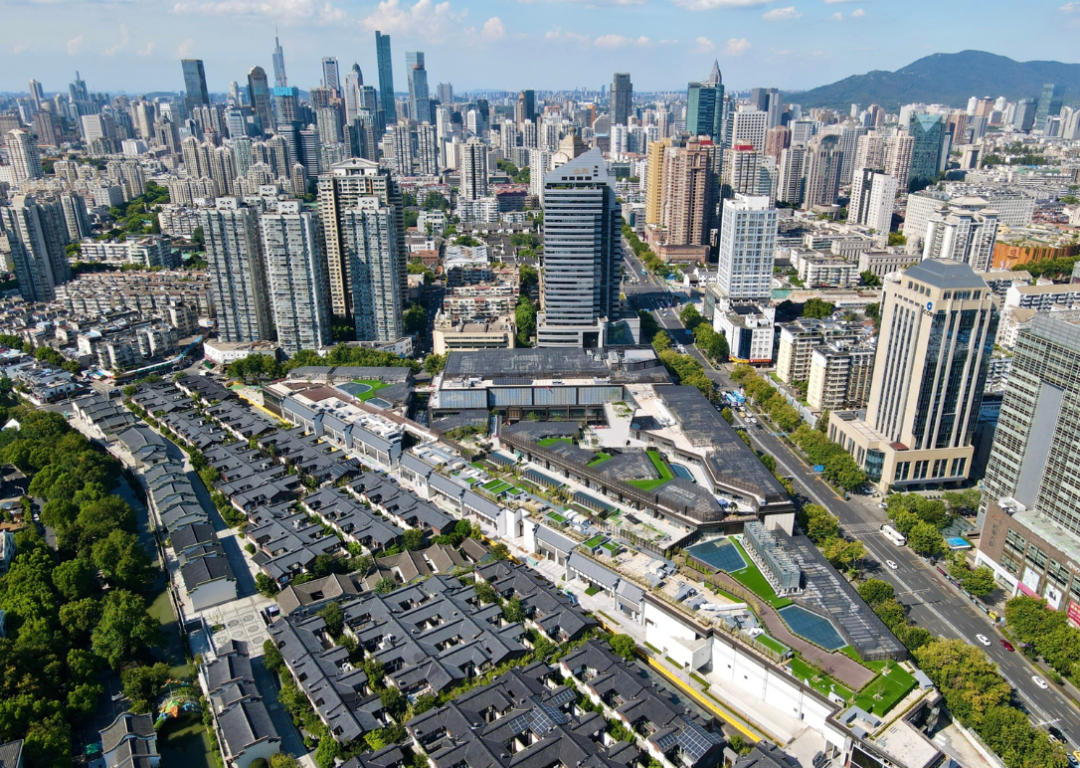 精准洞察消费者情感共鸣 南京万象天地"摆动"城市商业圈|南京市|江苏