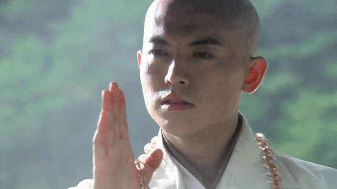 《楚留香传奇》里多情而又薄情的无花和尚↓《赤子乘龙》里爱而不得